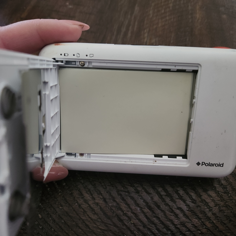 White Instant Camera with USB Cable - Picture 7 of 10